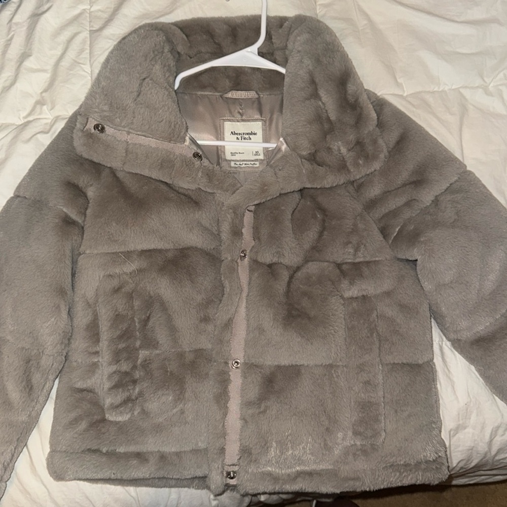 Abercrombie Cozy Gray Faux Fur Jacket